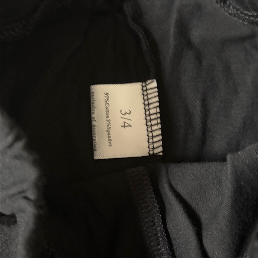 Girls Ruffle Pants - Picture 2 of 3